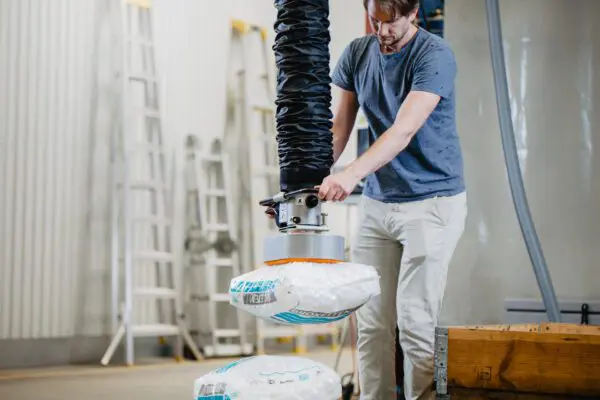 Vacuum Lifters in Combination with Lifting Trolleys